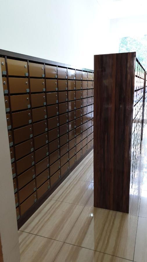 Apartemen Grand Sungkono Lagoon Venetian. Surabaya Luaran gambar