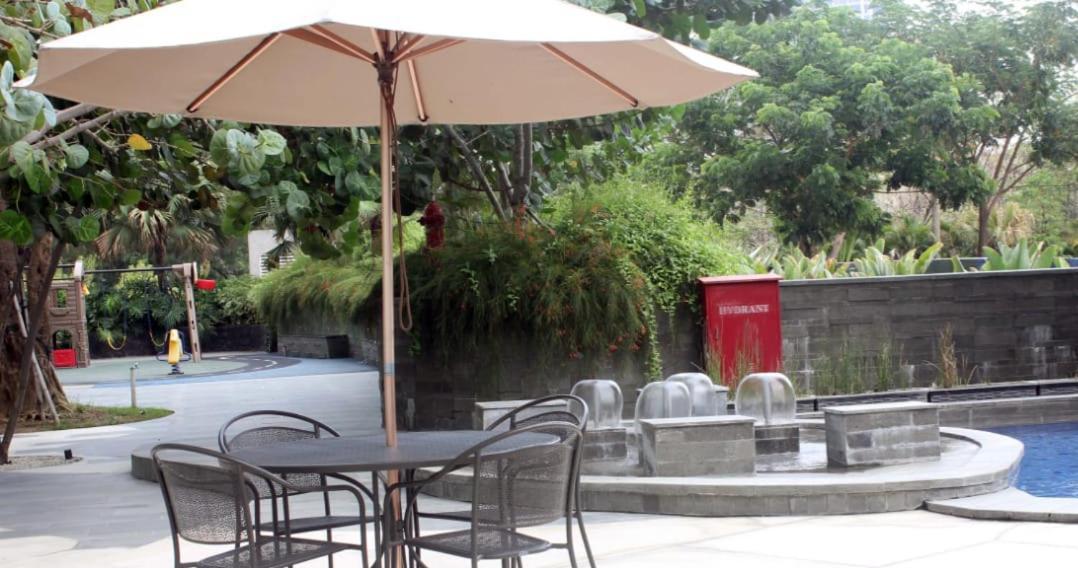 Apartemen Grand Sungkono Lagoon Venetian. Surabaya Luaran gambar