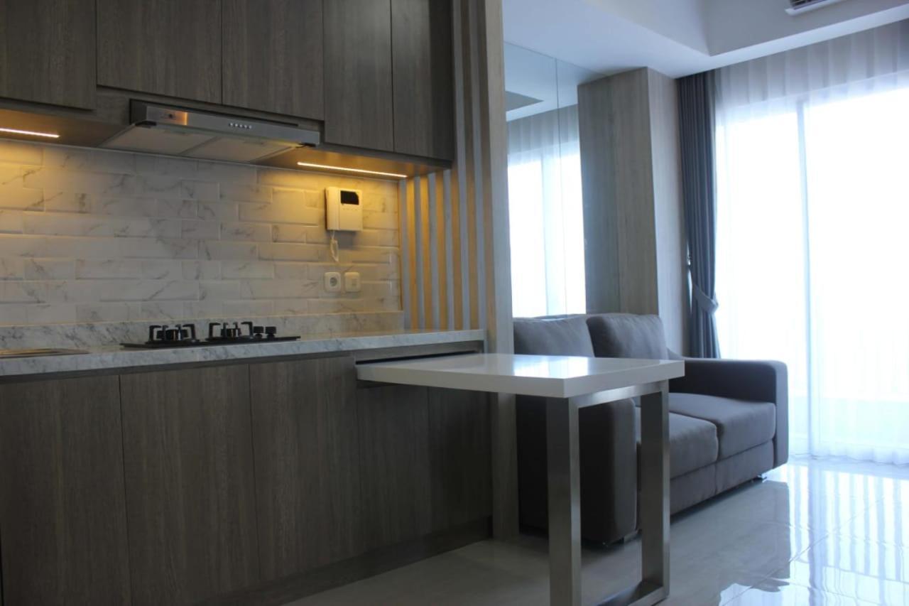 Apartemen Grand Sungkono Lagoon Venetian. Surabaya Luaran gambar