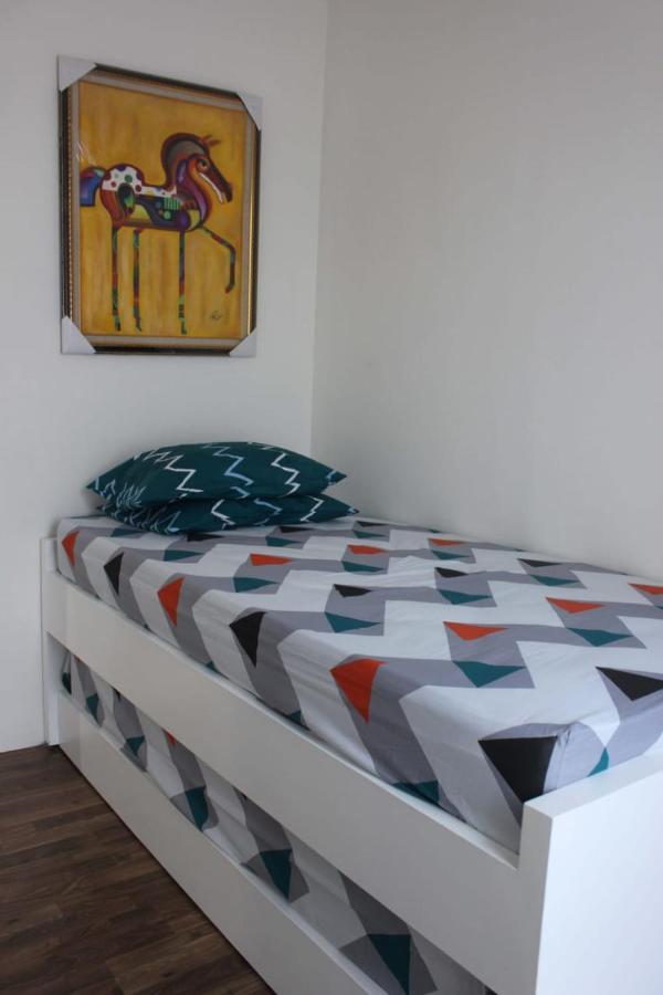 Apartemen Grand Sungkono Lagoon Venetian. Surabaya Luaran gambar